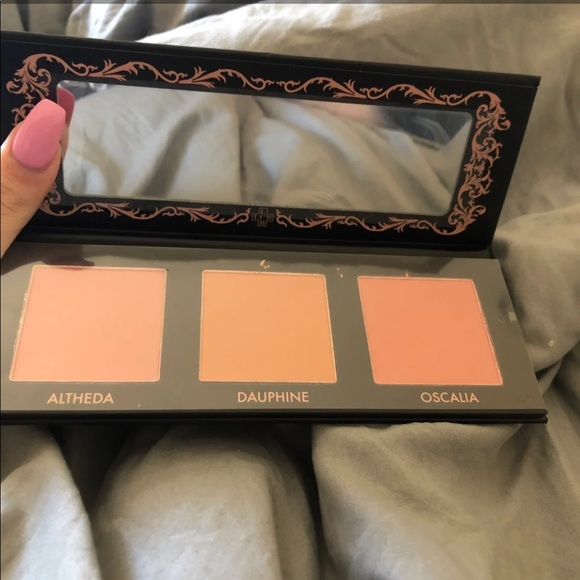 blush - Picture 2 of 2